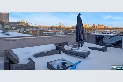 760 Undercliff, Edgewater, NJ 07020 - Photo 4