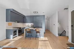 10 Bright Street 1, Jersey City, NJ 07302 - Photo 6