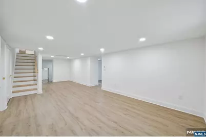 6 Colony, North Caldwell, NJ 07006 - Photo 32