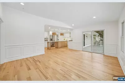 6 Colony, North Caldwell, NJ 07006 - Photo 16