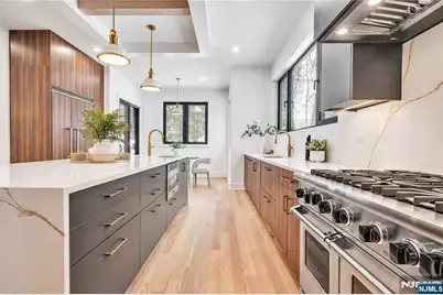 17 Belvedere Drive, Livingston, NJ 07039 - Photo 4