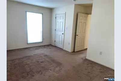 1142 Stafford Street, Mahwah, NJ 07430 - Photo 10