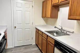 1142 Stafford St, Mahwah, NJ 07430 - Photo 8