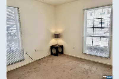 1142 Stafford Street, Mahwah, NJ 07430 - Photo 16