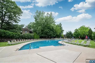 181 Long Hill Road 2-8 #2-8, Little Falls Township, NJ 07424 - Photo 2