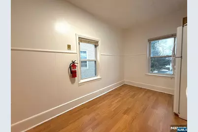 283 Mortimer Avenue 2nd Fl #2nd fl, Rutherford, NJ 07070 - Photo 14