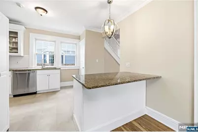 125 Henry Street, Hasbrouck Heights, NJ 07604 - Photo 14