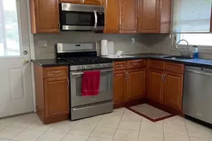 82 Azalea St, Paramus, NJ 07652 - Photo 6
