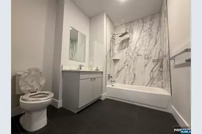 2301 Lemoine Avenue 502 #502, Fort Lee, NJ 07024 - Photo 8