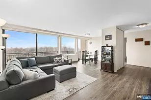 1 Horizon Road 806, Fort Lee, NJ 07024 - Photo 2