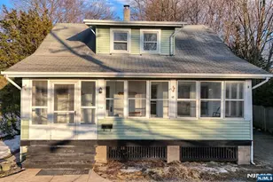 754 Wyckoff Ave, Wyckoff Township, NJ 07481 - Photo 2