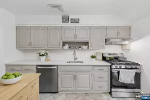 147 Pine Ave, New Milford, NJ 07646 - Photo 14