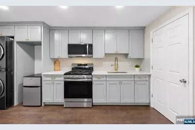 147 Pine Avenue, New Milford, NJ 07646 - Photo 10