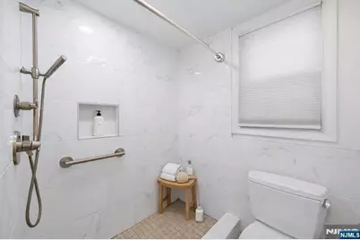 147 Pine Avenue, New Milford, NJ 07646 - Photo 8