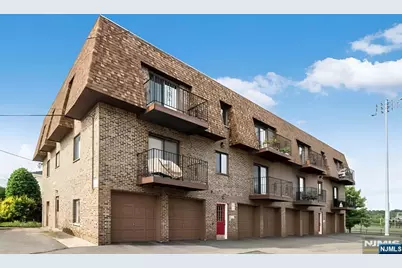 825 Riverside 204 #204, Lyndhurst Township, NJ 07071 - Photo 1