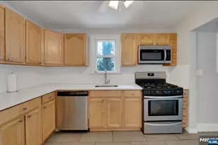 106 Broughton Ave, Bloomfield, NJ 07003 - Photo 20