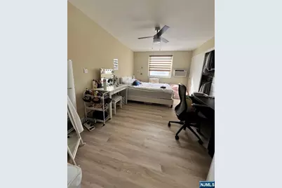 2345 Linwood Avenue 5F #5F, Fort Lee, NJ 07024 - Photo 16