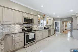 11 Thiem Ave, Rochelle Park Township, NJ 07662 - Photo 8