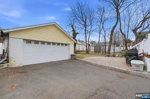 11 Thiem Ave, Rochelle Park Township, NJ 07662 - Photo 40