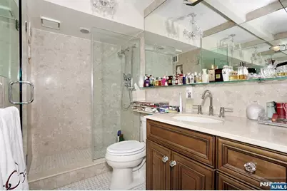 160 Overlook Avenue 4C #4C, Hackensack, NJ 07601 - Photo 38