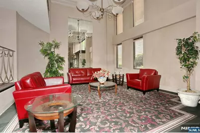 160 Overlook Avenue 4C #4C, Hackensack, NJ 07601 - Photo 6