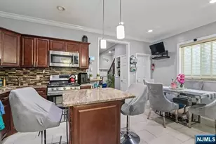7 Martin St, Paterson, NJ 07501 - Photo 6