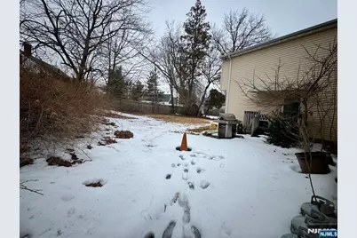 15 Wyckoff Terrace, Fair Lawn, NJ 07410 - Photo 2