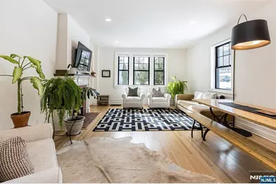 11 Upper Mountain Avenue, Montclair, NJ 07042 - Photo 4