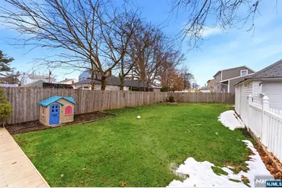 142 Liberty Street, Woodbridge Township, NJ 08863 - Photo 38