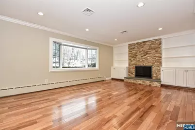 339 Kay Lane, Wyckoff Township, NJ 07481 - Photo 6