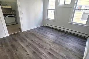 54-56 Lindsley Pl 1R, East Orange, NJ 07018 - Photo 4