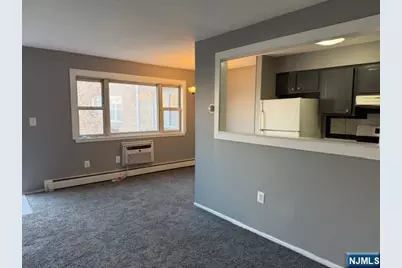 432-434 Trenton Avenue 9 #9, Paterson, NJ 07503 - Photo 2