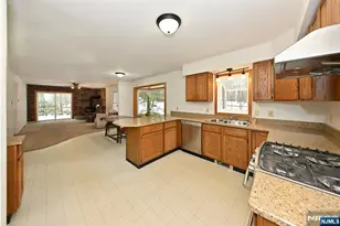 468 Old Tappan Rd, Old Tappan, NJ 07675 - Photo 6