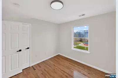 156 Ridgewood Avenue, Newark, NJ 07108 - Photo 34