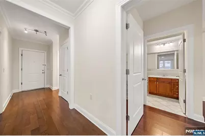 255 Laird 1 #1, Cliffside Park, NJ 07010 - Photo 12