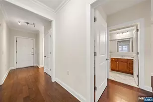 255 Laird 1, Cliffside Park, NJ 07010 - Photo 12