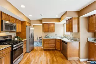 192 Clarken Dr, West Orange Township, NJ 07052 - Photo 8