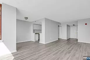 100 Old Palisade Road 2508, Fort Lee, NJ 07024 - Photo 4