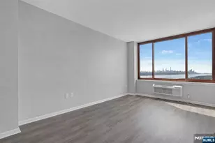 100 Old Palisade Road 2508, Fort Lee, NJ 07024 - Photo 12