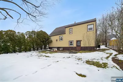 18 Byrne Place, Bergenfield, NJ 07621 - Photo 30