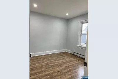 215 Elm Avenue 2 #2, Teaneck Township, NJ 07666 - Photo 12