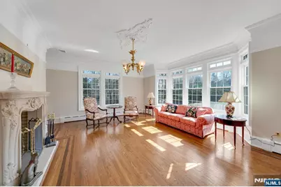 213 Stokes Farm Road, Franklin Lakes, NJ 07417 - Photo 10