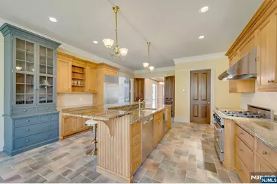 213 Stokes Farm Road, Franklin Lakes, NJ 07417 - Photo 32