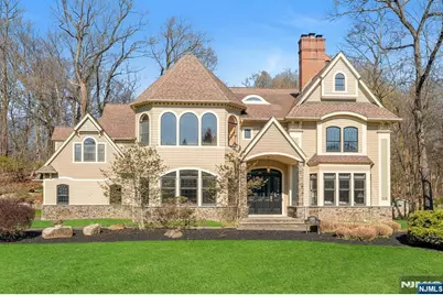 213 Stokes Farm Road, Franklin Lakes, NJ 07417 - Photo 1