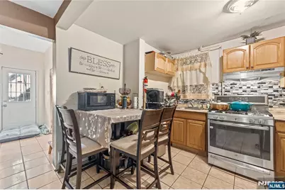 160 Burgess Place, Passaic, NJ 07055 - Photo 6