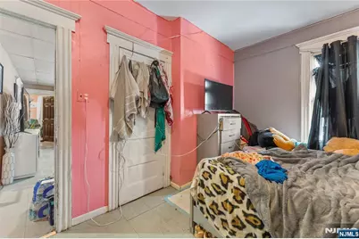 160 Burgess Place, Passaic, NJ 07055 - Photo 16