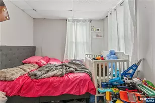 160 Burgess Pl, Passaic, NJ 07055 - Photo 12