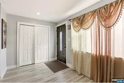 41 15th Avenue, Elmwood Park, NJ 07407 - Photo 4