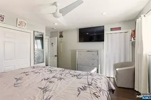 41 15th Ave, Elmwood Park, NJ 07407 - Photo 14
