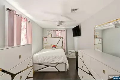 41 15th Avenue, Elmwood Park, NJ 07407 - Photo 14